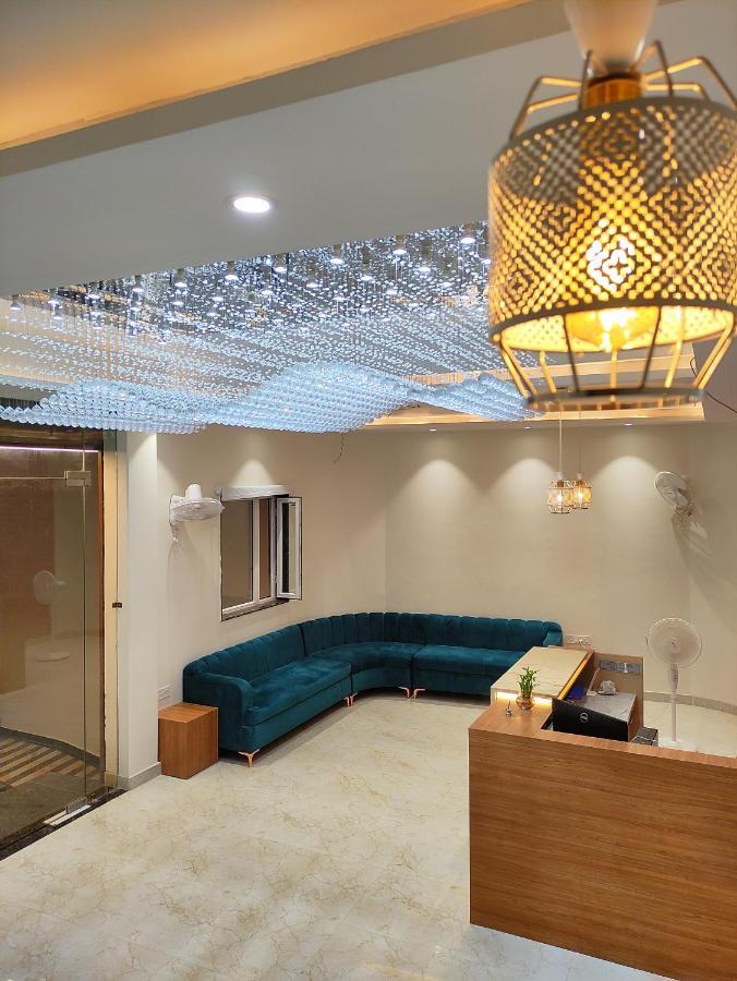 Satsang Grand Hotel 3*